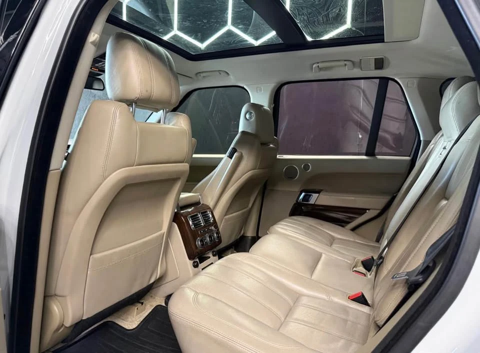 2016 Land Rover Range Rover L405 - Image 5 of 9