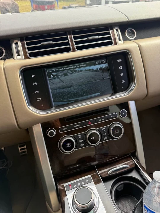 2016 Land Rover Range Rover L405 - Image 9 of 10