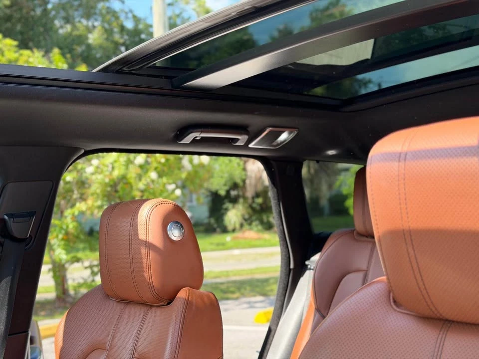 2016 Land Rover Range Rover L405 - Image 17 of 19