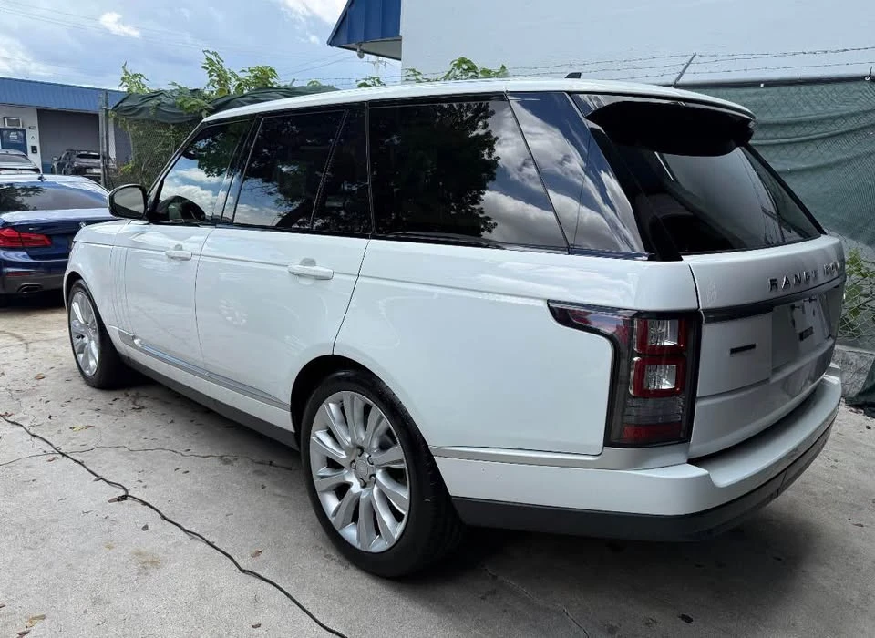 2016 Land Rover Range Rover L405 - Image 4 of 10