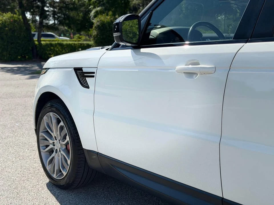 2016 Land Rover Range Rover L405 - Image 9 of 19