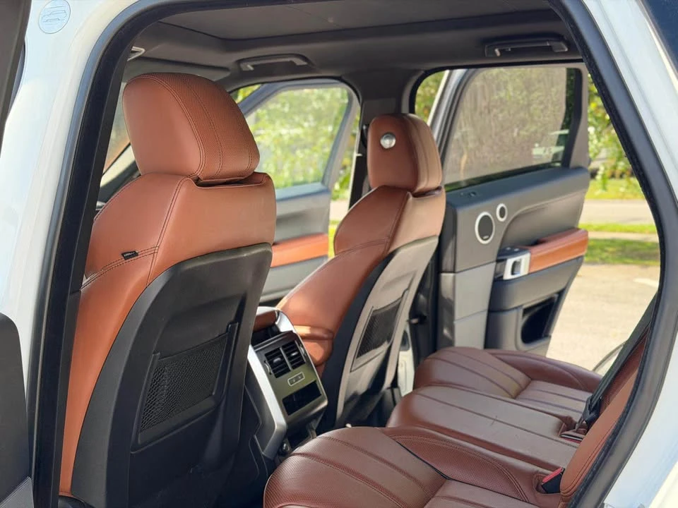 2016 Land Rover Range Rover L405 - Image 12 of 19
