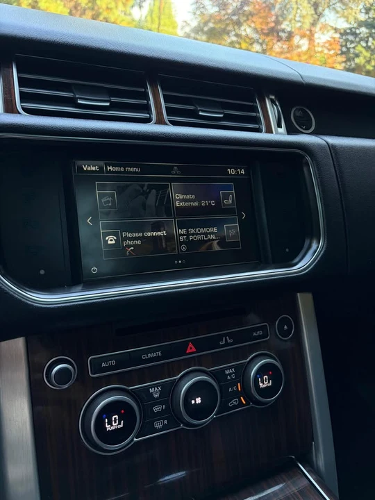 2016 Land Rover Range Rover L405 - Image 16 of 20