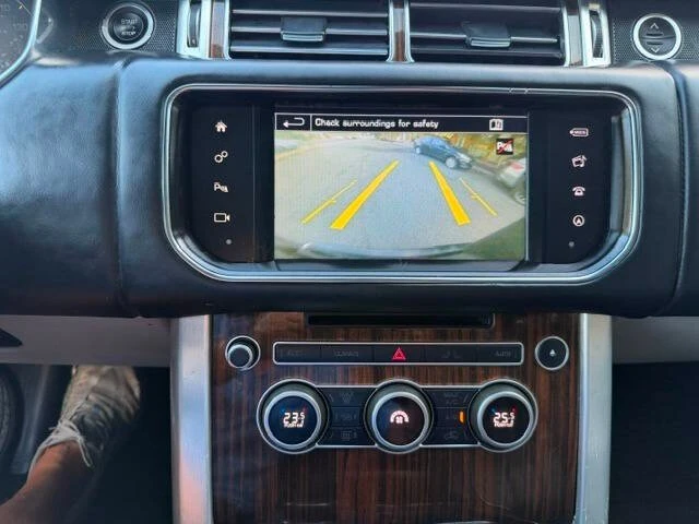 2016 Land Rover Range Rover L405 - Image 10 of 15