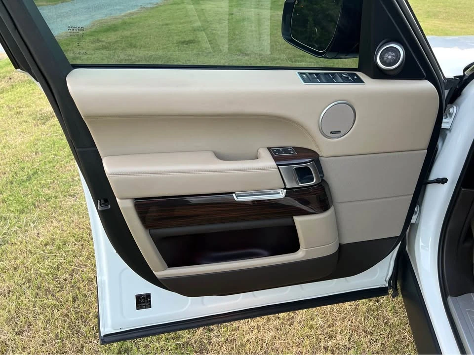 2016 Land Rover Range Rover L405 - Image 8 of 20