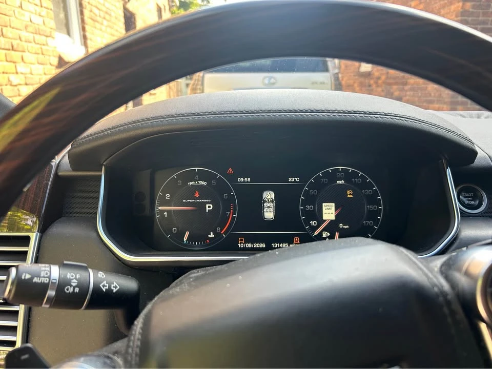2016 Land Rover Range Rover L405 - Image 10 of 14