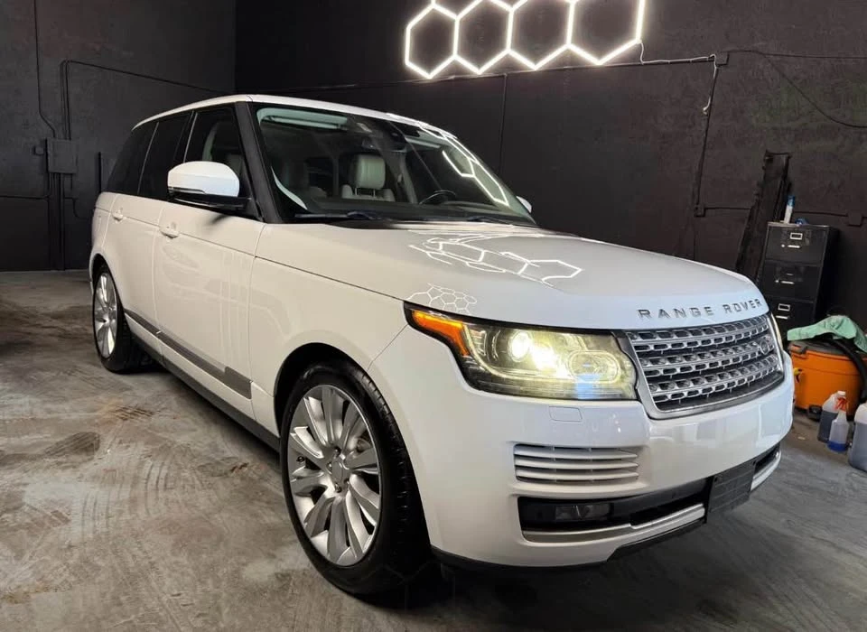2016 Land Rover Range Rover L405 - Image 2 of 9