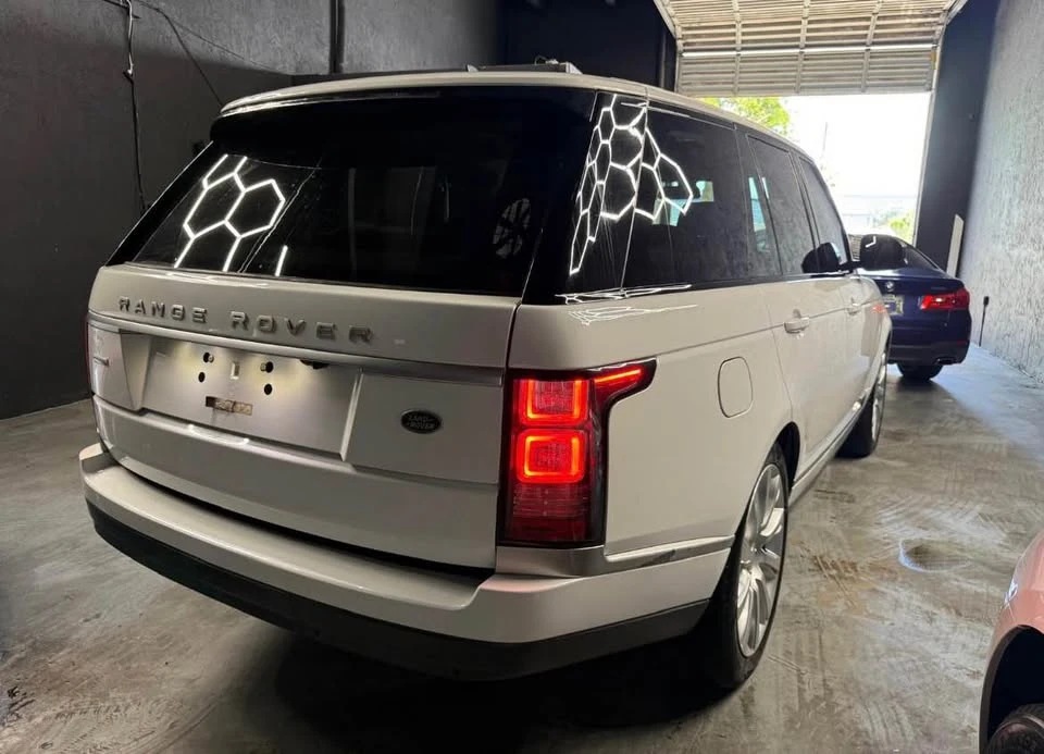 2016 Land Rover Range Rover L405 - Image 3 of 9