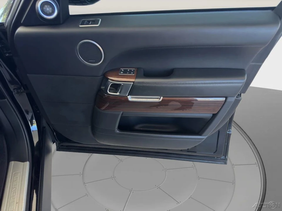 2016 Land Rover Range Rover L405 - Image 18 of 21