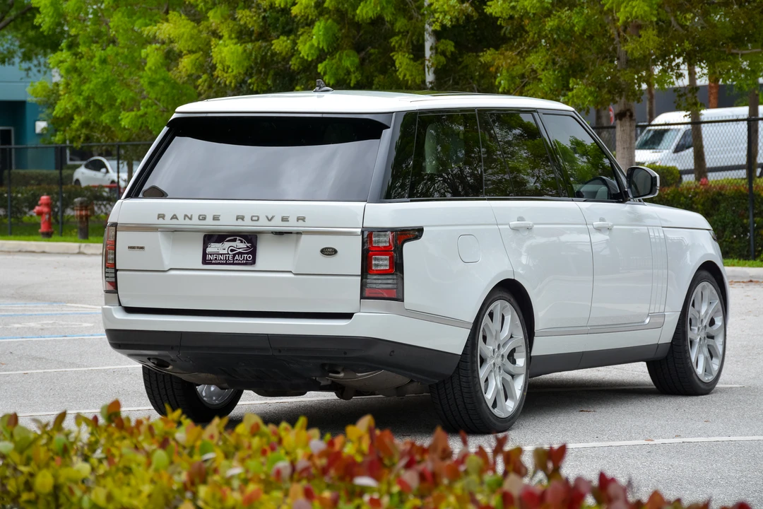 2016 Land Rover Range Rover L405 - Image 11 of 21