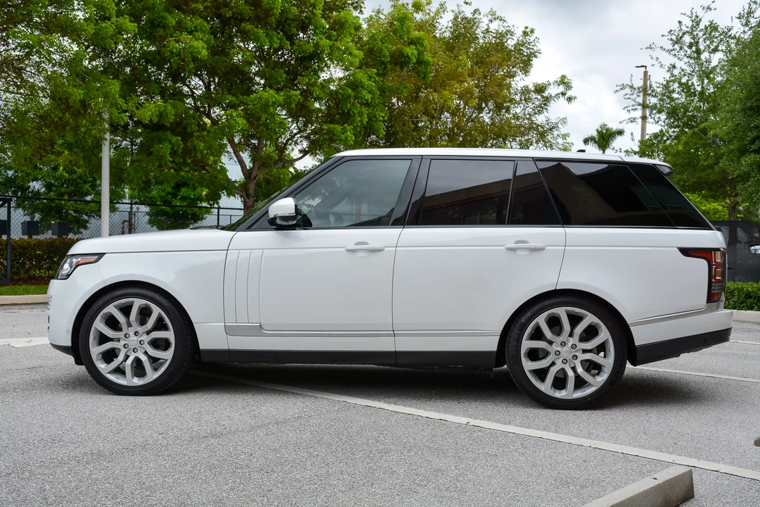 2016 Land Rover Range Rover L405 - Image 16 of 21