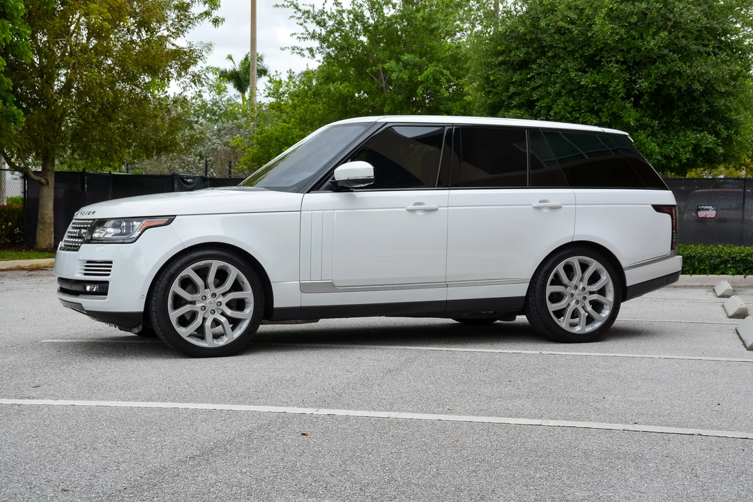 2016 Land Rover Range Rover L405 - Image 17 of 21