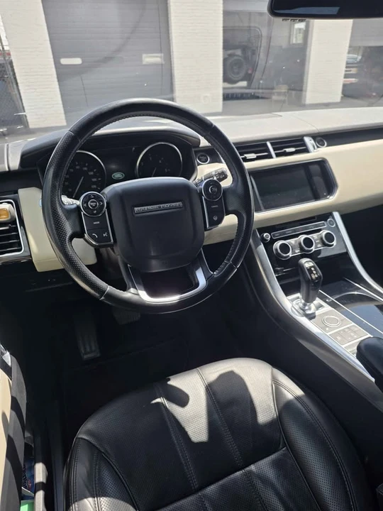 2016 Land Rover Range Rover L405 - Image 17 of 18