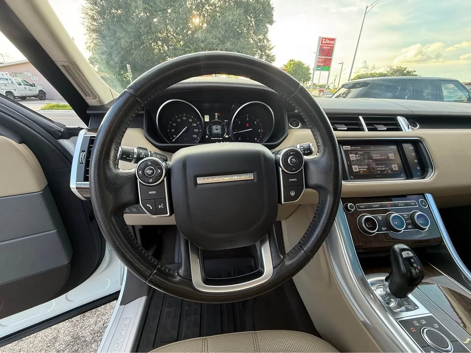 2016 Land Rover Range Rover L405 - Image 11 of 20
