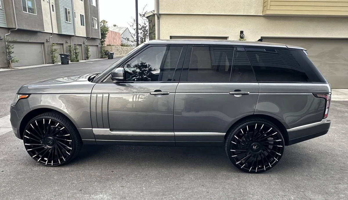 2016 Land Rover Range Rover L405 - Image 12 of 15