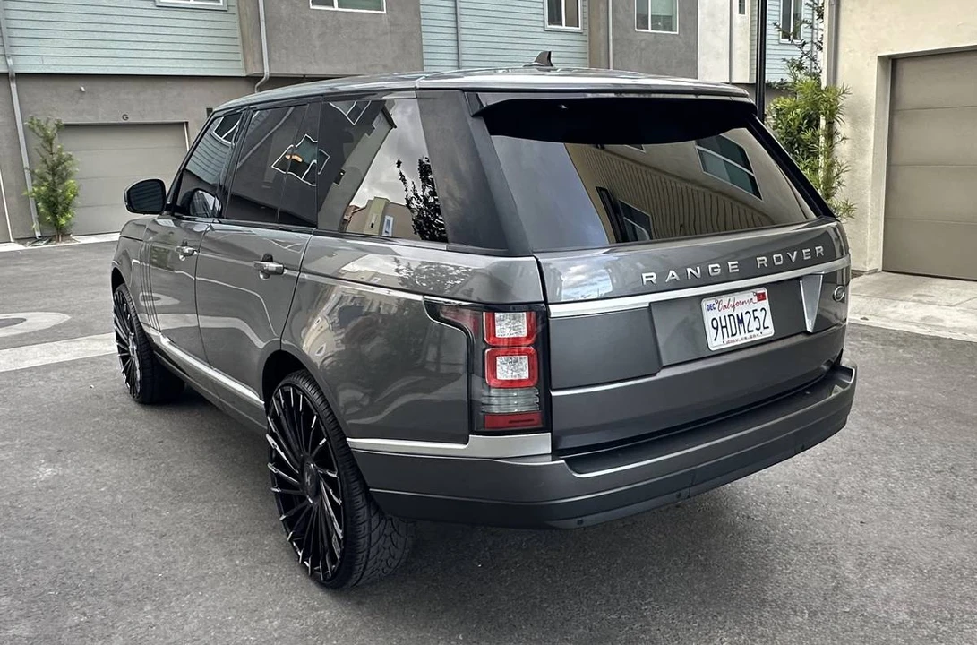 2016 Land Rover Range Rover L405 - Image 11 of 15