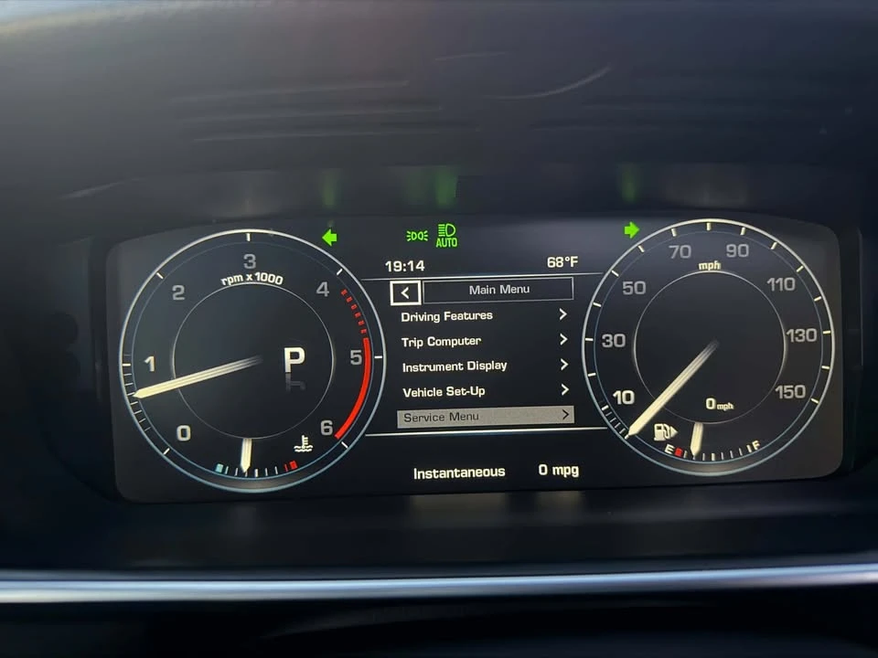 2016 Land Rover Range Rover L405 - Image 11 of 13