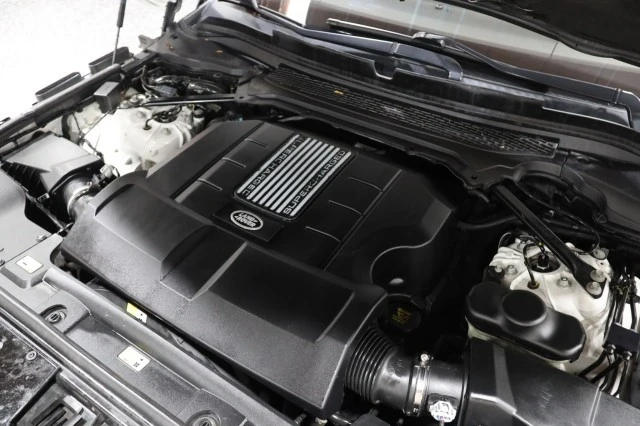 2016 Land Rover Range Rover L405 - Image 16 of 21