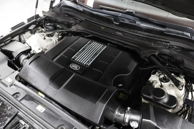 2016 Land Rover Range Rover L405 - Image 16 of 21