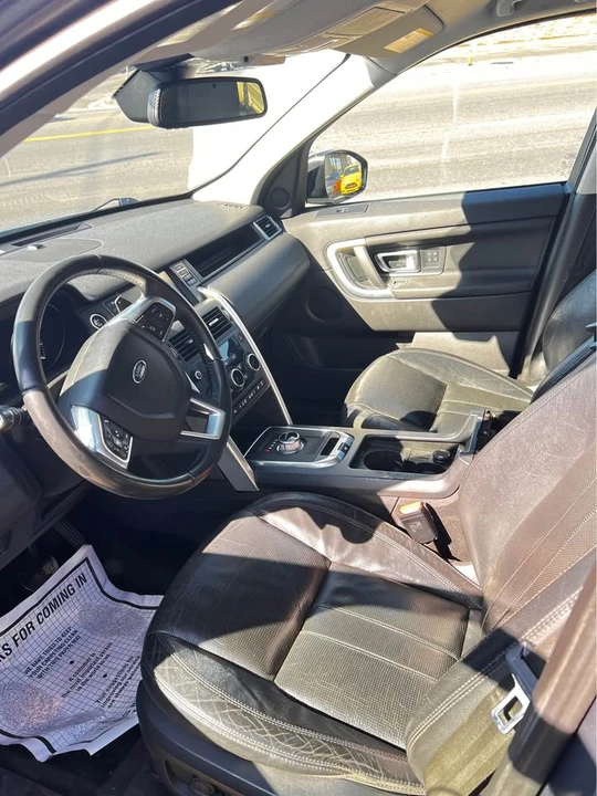 2016 Land Rover Discovery 4th Gen - Image 9 of 10