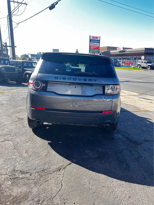 2016 Land Rover Discovery 4th Gen - Image 6 of 10