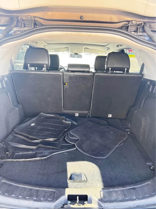 2016 Land Rover Discovery 4th Gen - Image 8 of 10