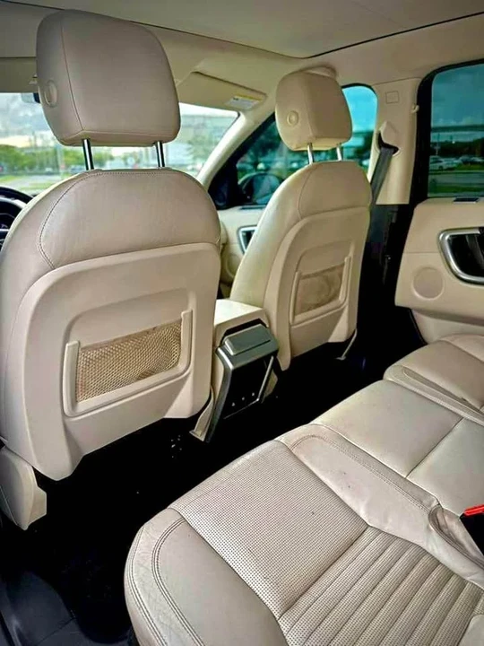 2016 Land Rover Discovery 4th Gen - Image 9 of 15