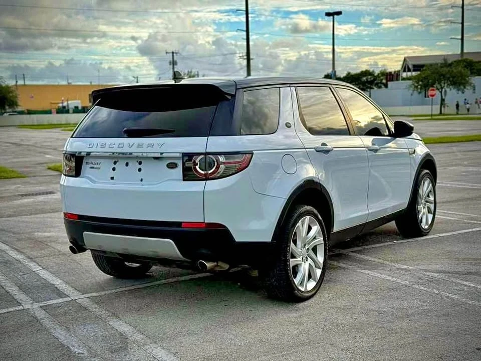 2016 Land Rover Discovery 4th Gen - Image 5 of 15