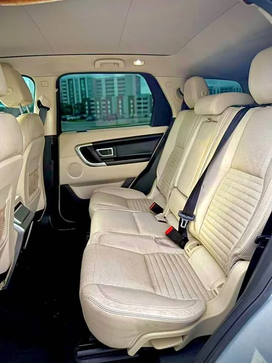2016 Land Rover Discovery 4th Gen - Image 10 of 15