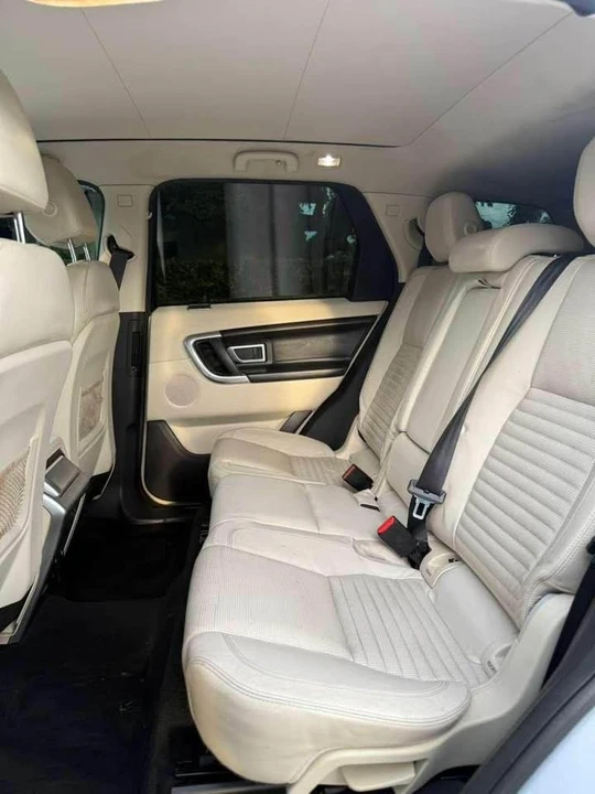 2016 Land Rover Discovery 4th Gen - Image 10 of 17