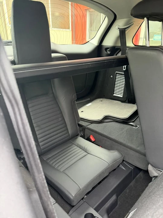 2016 Land Rover Discovery Sport - Image 11 of 13