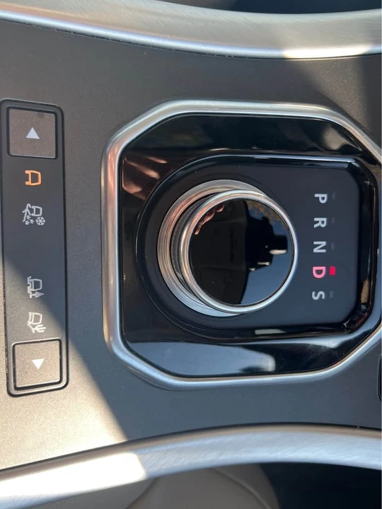 2016 Land Rover Range Rover L405 - Image 15 of 19