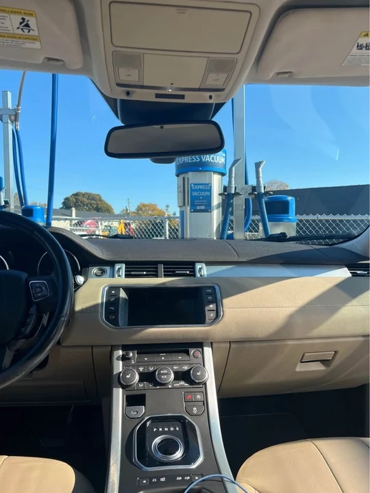 2016 Land Rover Range Rover L405 - Image 2 of 19