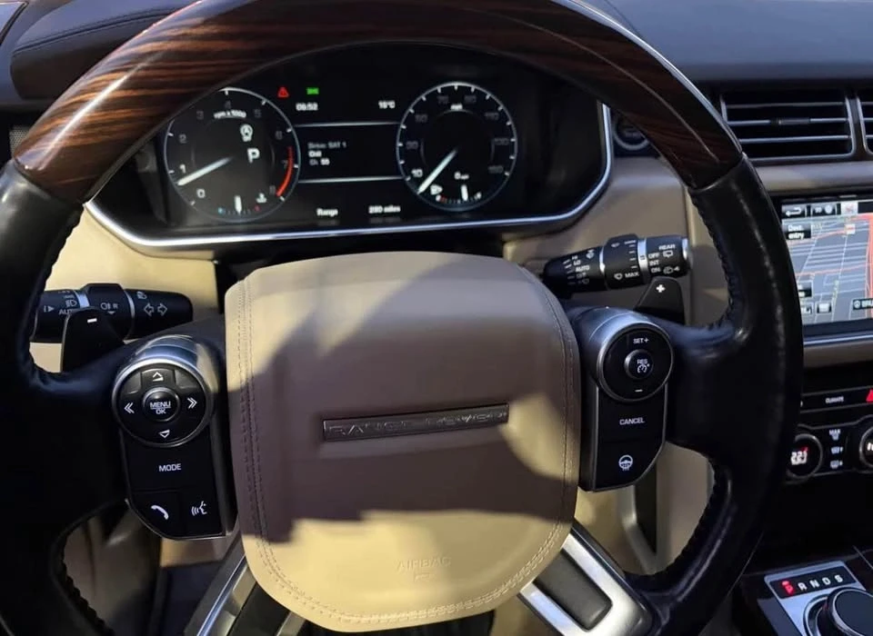 2016 Land Rover Range Rover L405 - Image 7 of 11