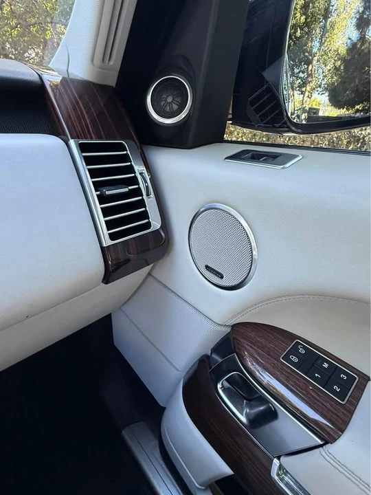 2016 Land Rover Range Rover L405 - Image 13 of 15