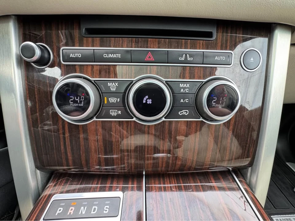 2016 Land Rover Range Rover L405 - Image 9 of 21