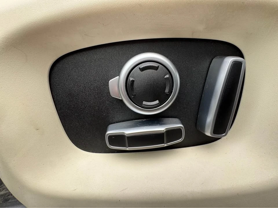 2016 Land Rover Range Rover L405 - Image 17 of 21