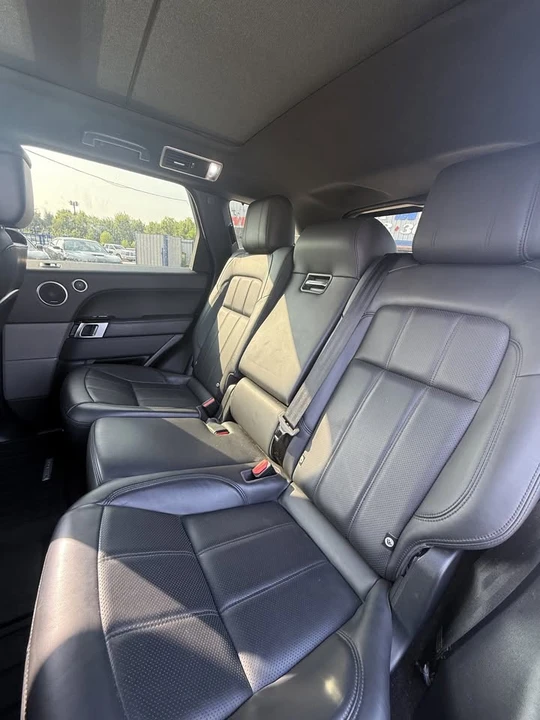 2016 Land Rover Range Rover L405 - Image 9 of 18