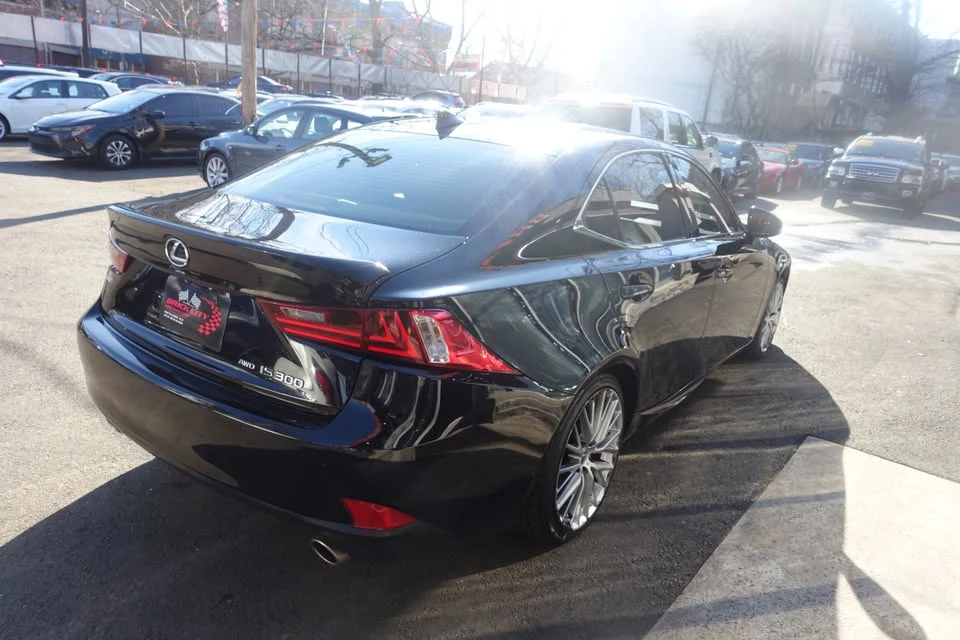 2016 Lexus IS 3rd Gen - Image 5 of 20