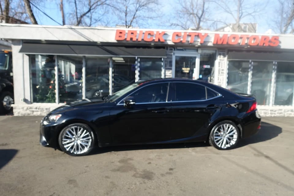 2016 Lexus IS 3rd Gen - Image 4 of 20