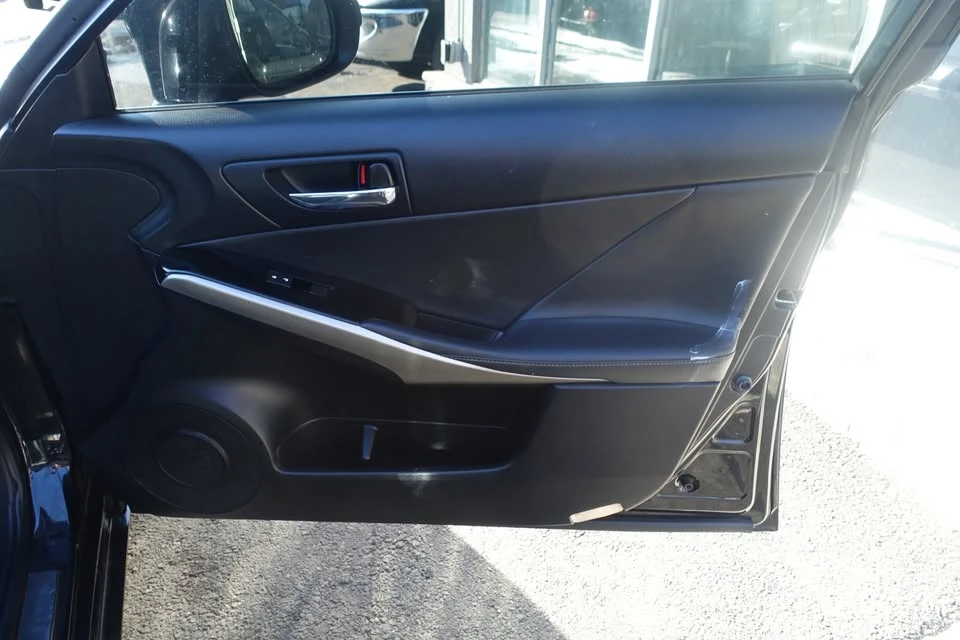 2016 Lexus IS 3rd Gen - Image 14 of 20