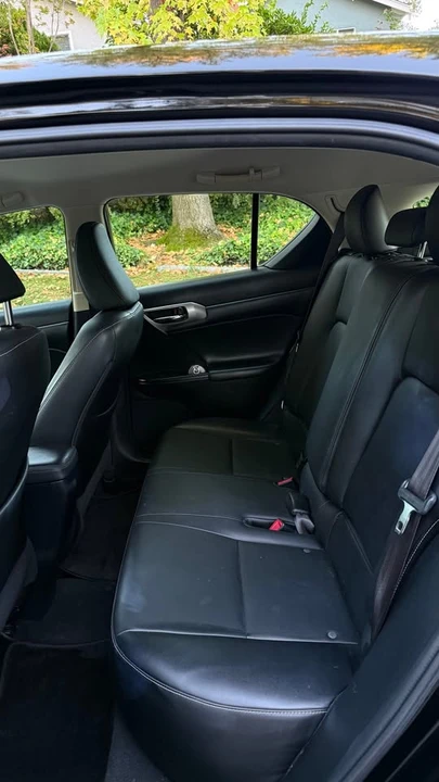 2016 Lexus CT - Image 10 of 14