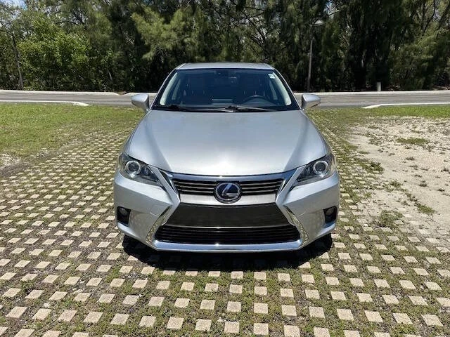 2016 Lexus CT - Image 2 of 21