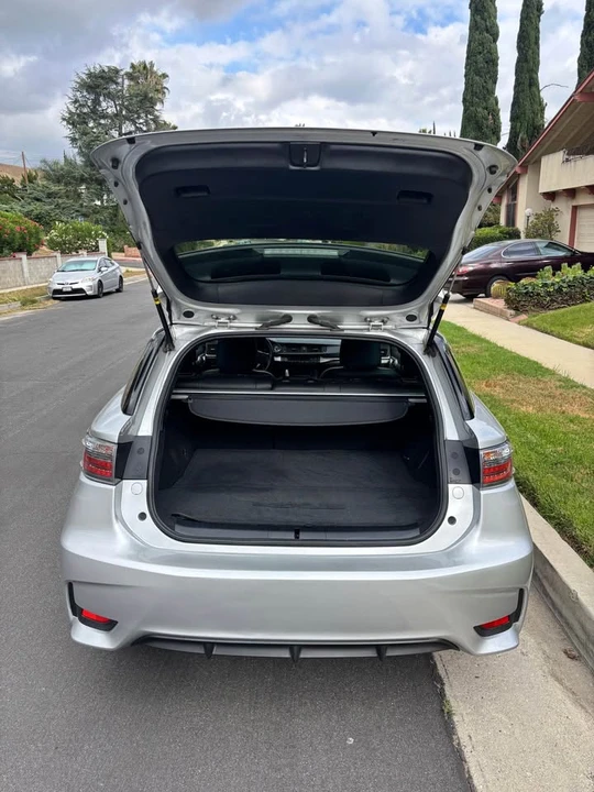2016 Lexus CT - Image 12 of 13