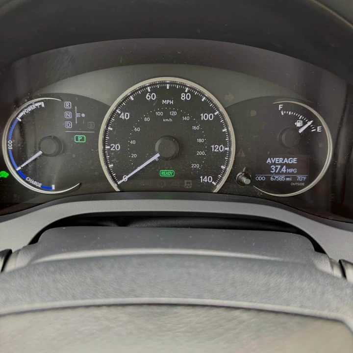 2016 Lexus CT - Image 13 of 19