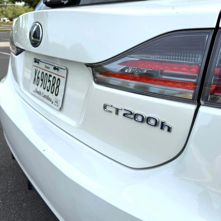 2016 Lexus CT - Image 7 of 19