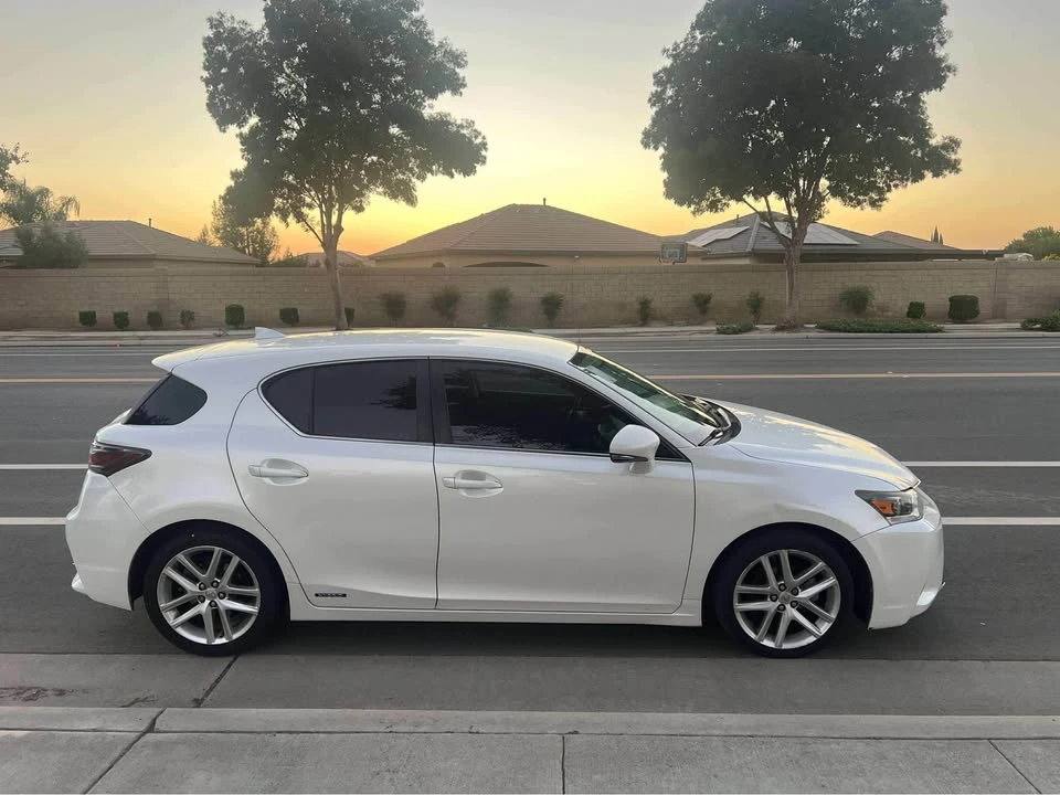 2016 Lexus CT - Image 4 of 12