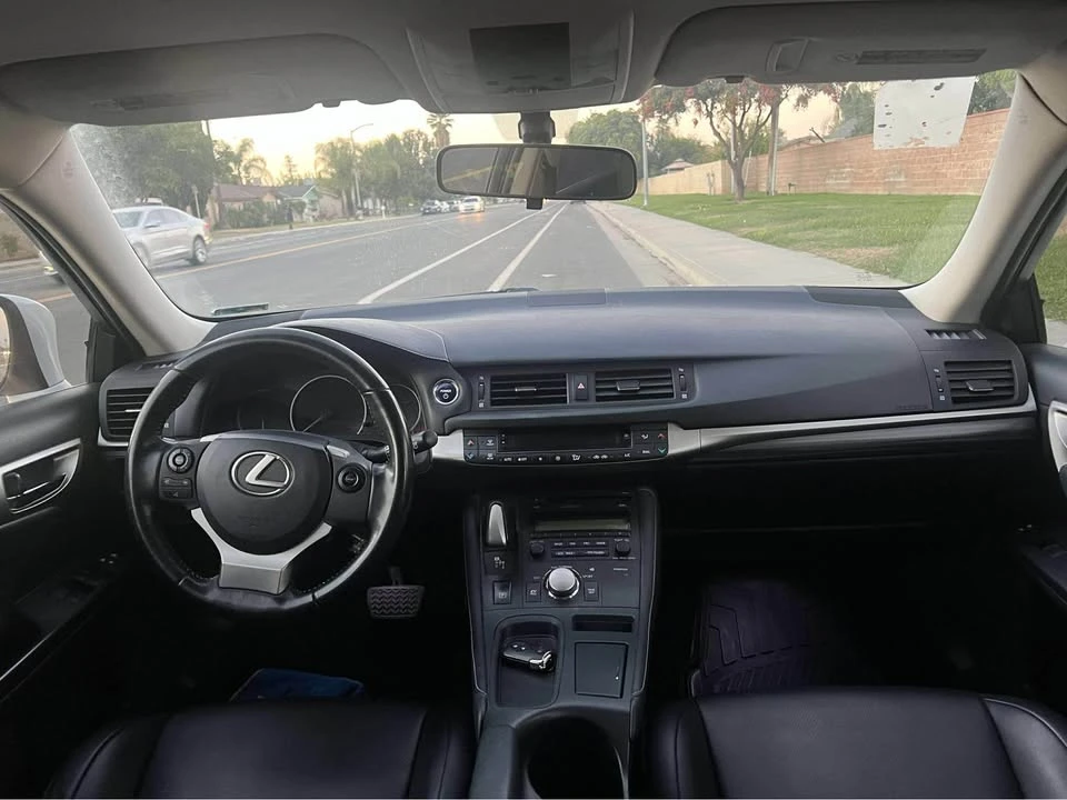 2016 Lexus CT - Image 12 of 12