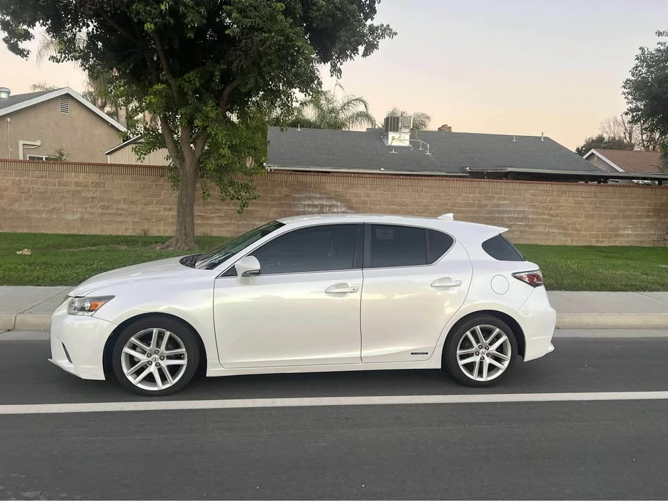 2016 Lexus CT - Image 5 of 12