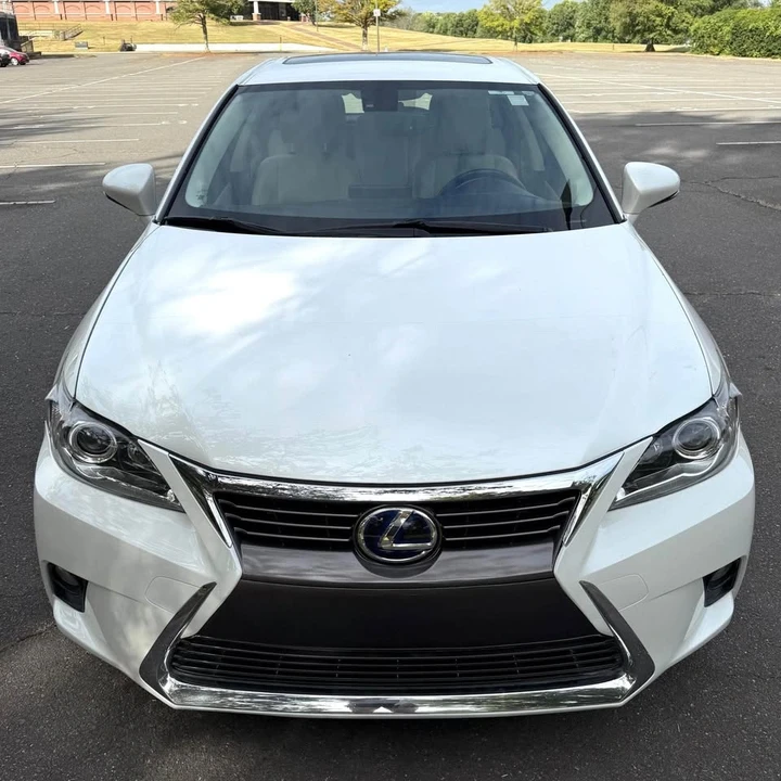 2016 Lexus CT - Image 10 of 17